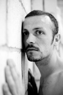Фильм «Man in a Box» смотреть онлайн фильм в хорошем качестве 1080p Фильм «Man in a Box» смотреть онлайн фильм в хорошем качестве 1080p