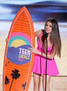 Фильм «13-я ежегодная церемония вручения премии Teen Choice Awards 2012» смотреть онлайн фильм в хорошем качестве 720p Фильм «13-я ежегодная церемония вручения премии Teen Choice Awards 2012» смотреть онлайн фильм в хорошем качестве 720p