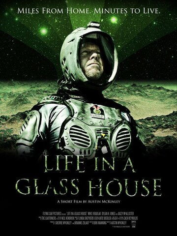 «Life in a Glass House» кадры фильма в хорошем качестве «Life in a Glass House» кадры фильма в хорошем качестве
